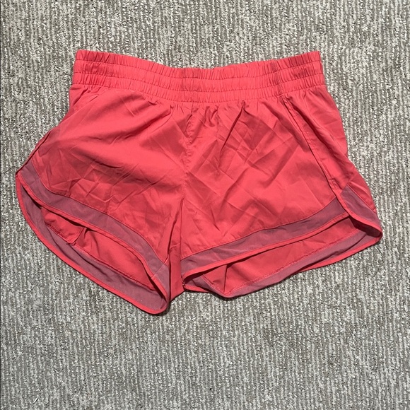 Athleta Coral Athletic Shorts - Picture 2 of 4